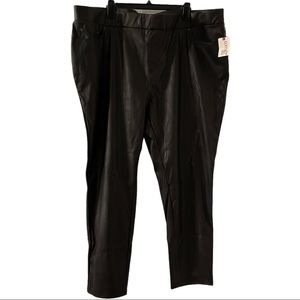 {Plus Size} Faux Leather Terra & Sky Pants~ Size 3X NWT (CL)